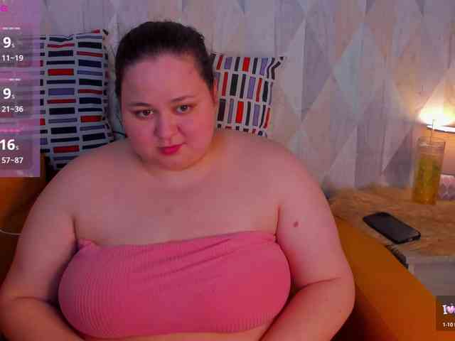 Moonlit-Adelee webcam