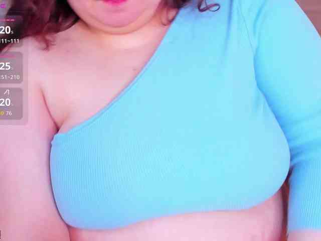 Moonlit-Adelee webcam