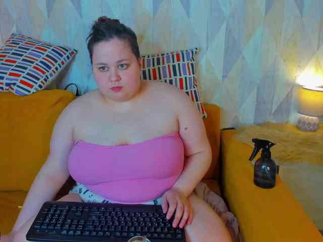 Moonlit-Adelee webcam