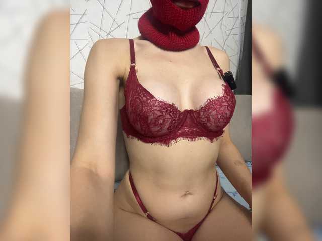 kiraflame5 live webcam show