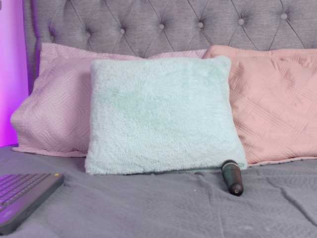 Vanessa-Mejiia's BongaCams show and profile