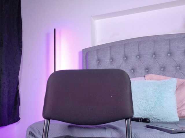 Vanessa-Mejiia's BongaCams show and profile