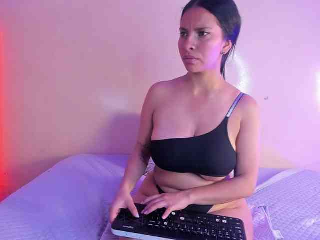 Vanessa-Mejiia webcam