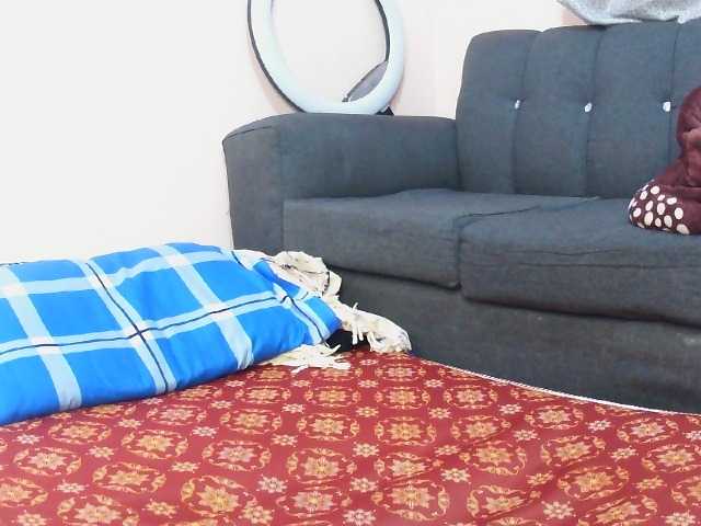 Liz-Belle live cam on BongaCams
