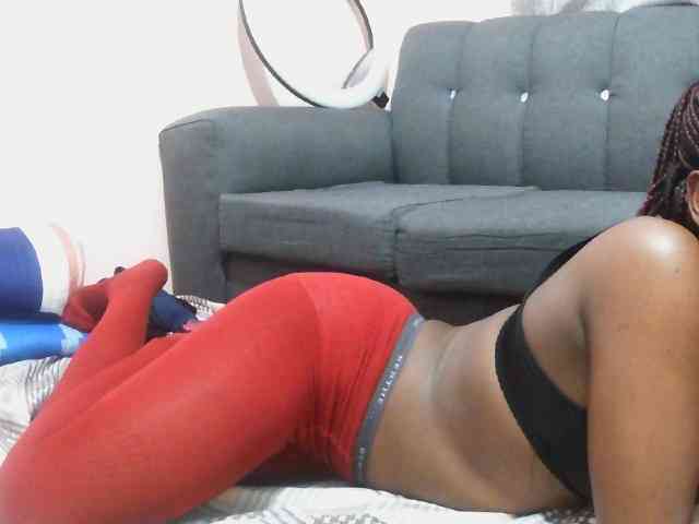 Liz-Belle webcam
