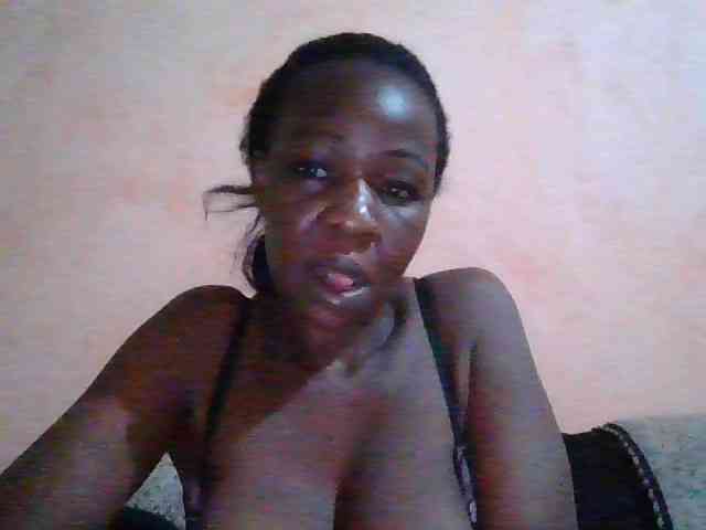 nyamburacarla254 webcam