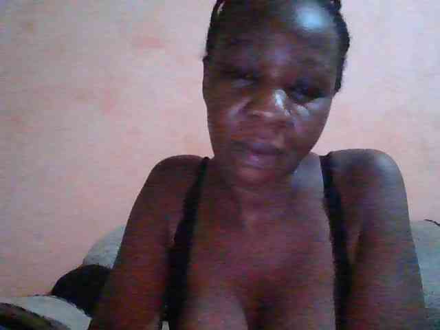 nyamburacarla254 webcam