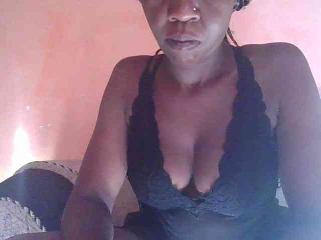 nyamburacarla254 webcam