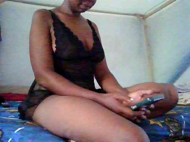 nyamburacarla254 webcam