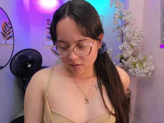 Shady-bug live cam on BongaCams