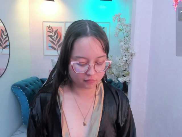 Shady-bug live cam on BongaCams