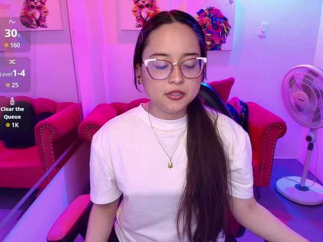 Shady-bug live cam on BongaCams