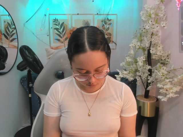 Shady-bug live cam on BongaCams