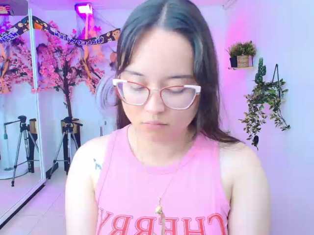 Shady-bug live cam on BongaCams