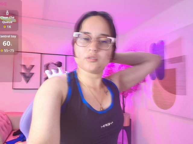 Shady-bug live cam on BongaCams