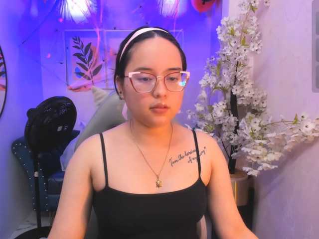 Shady-bug live cam on BongaCams