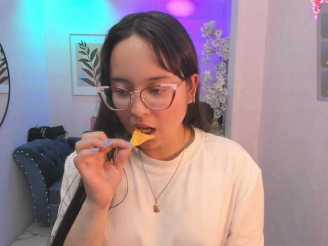 Shady-bug live cam on BongaCams