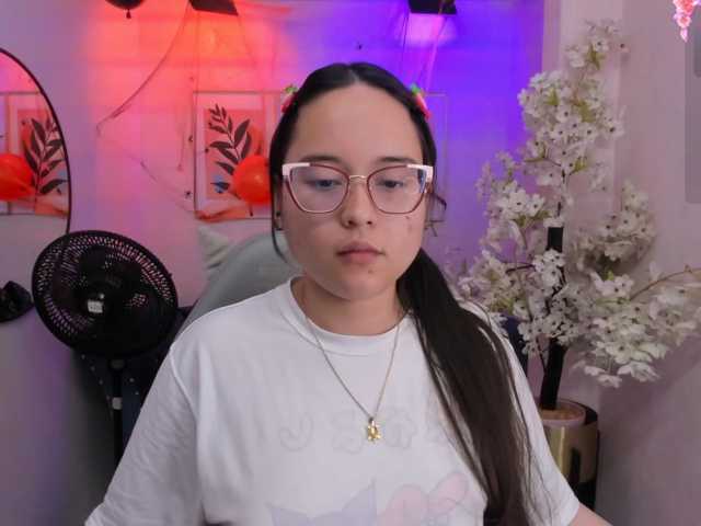 Shady-bug live cam on BongaCams
