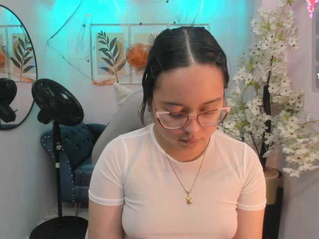 Shady-bug live cam on BongaCams
