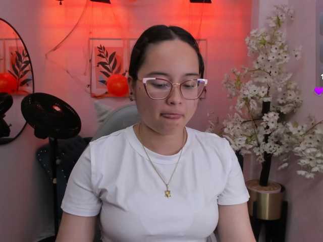 Shady-bug live cam on BongaCams
