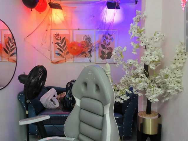 Shady-bug live cam on BongaCams