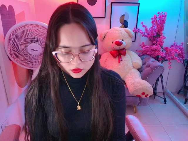 Shady-bug live cam on BongaCams
