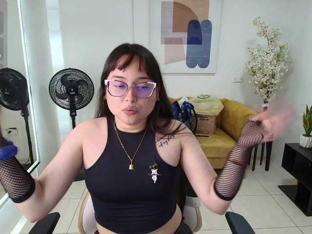 Shady-bug live webcam show