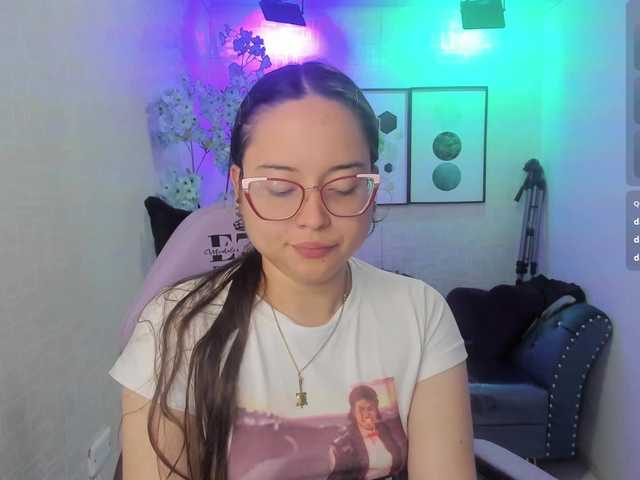 Shady-bug live cam on BongaCams