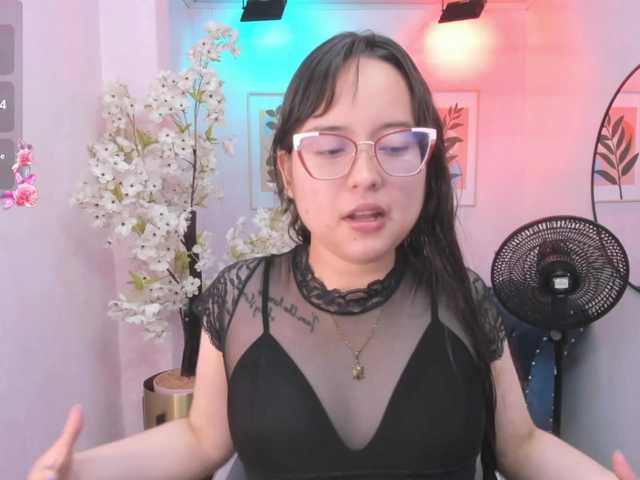 Shady-bug live cam on BongaCams