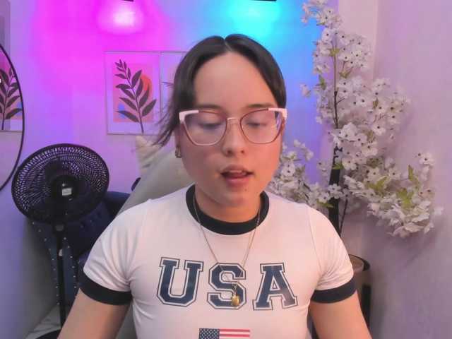 Shady-bug live cam on BongaCams