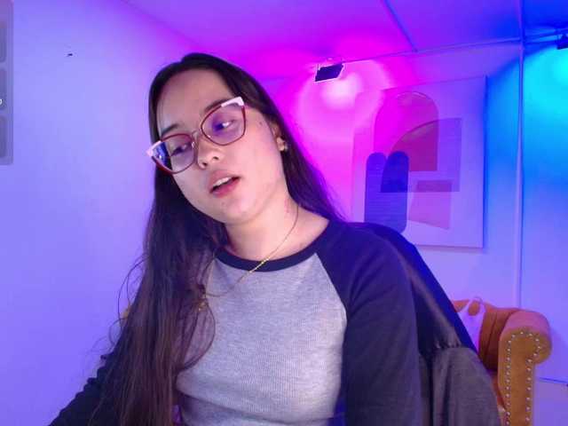 Shady-bug live cam on BongaCams