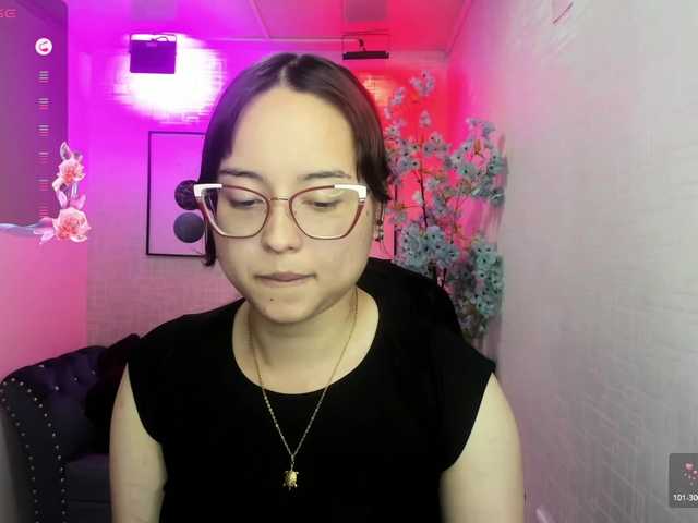 Shady-bug live cam on BongaCams
