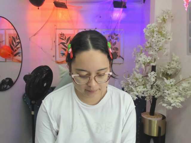Shady-bug live cam on BongaCams
