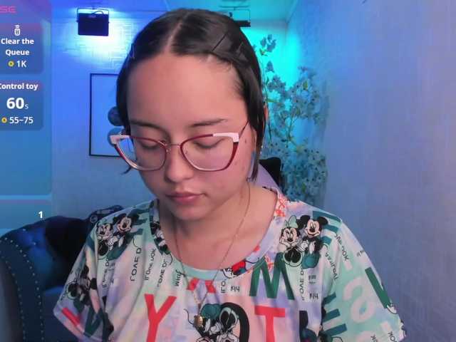 Shady-bug live cam on BongaCams