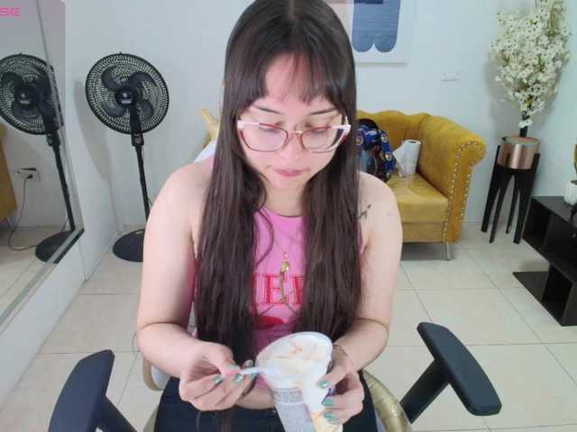 Shady-bug live webcam show