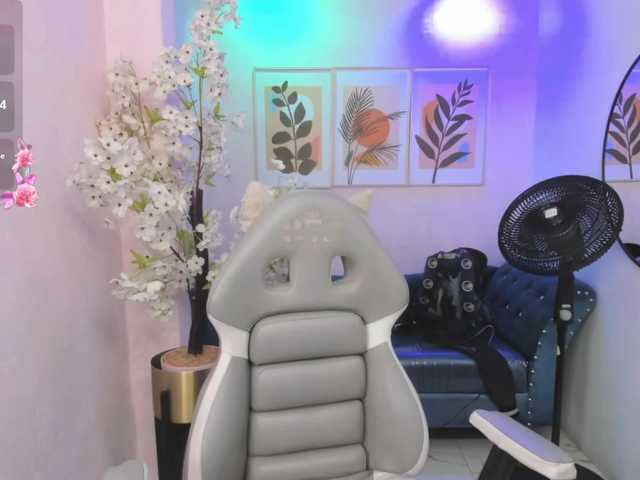 Shady-bug live cam on BongaCams