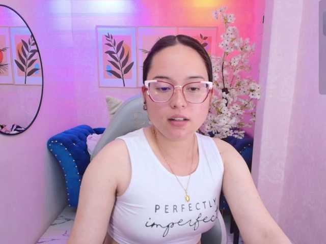 Shady-bug live cam on BongaCams