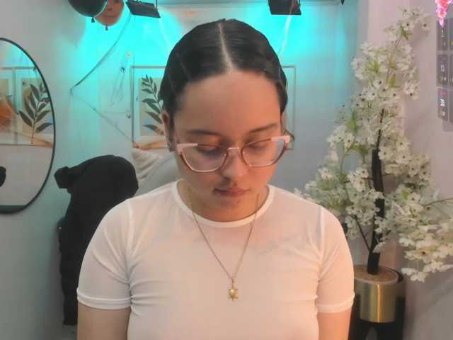 Shady-bug live cam on BongaCams