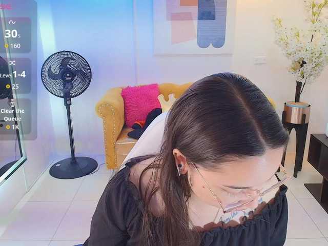 Shady-bug live cam on BongaCams