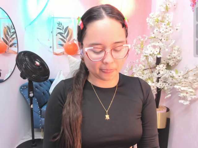 Shady-bug live cam on BongaCams
