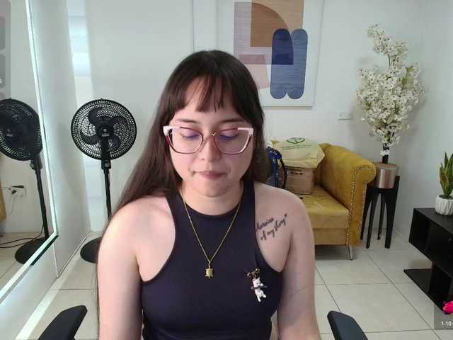 Shady-bug live webcam show