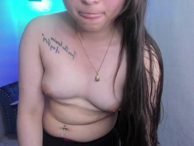 Shady-bug live cam on BongaCams