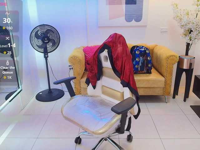 Shady-bug live cam on BongaCams