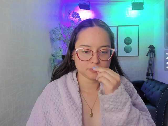 Shady-bug live cam on BongaCams