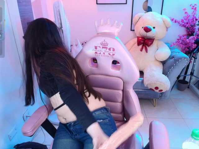 Shady-bug live cam on BongaCams