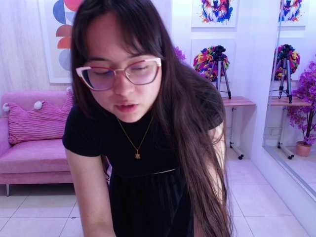 Shady-bug — live female cam