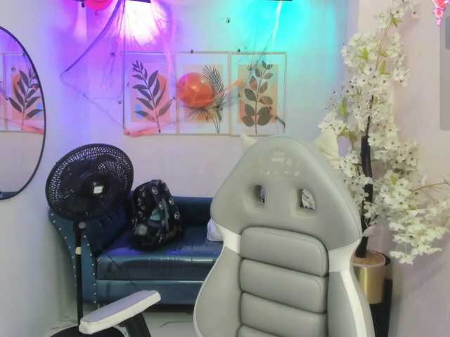 Shady-bug live cam on BongaCams