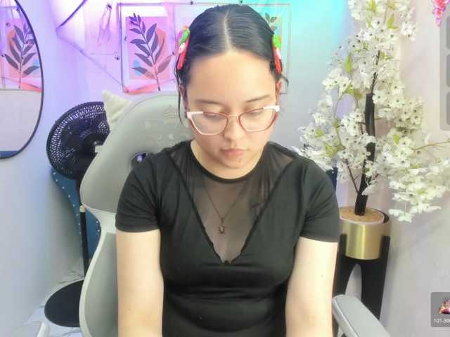 Shady-bug live cam on BongaCams