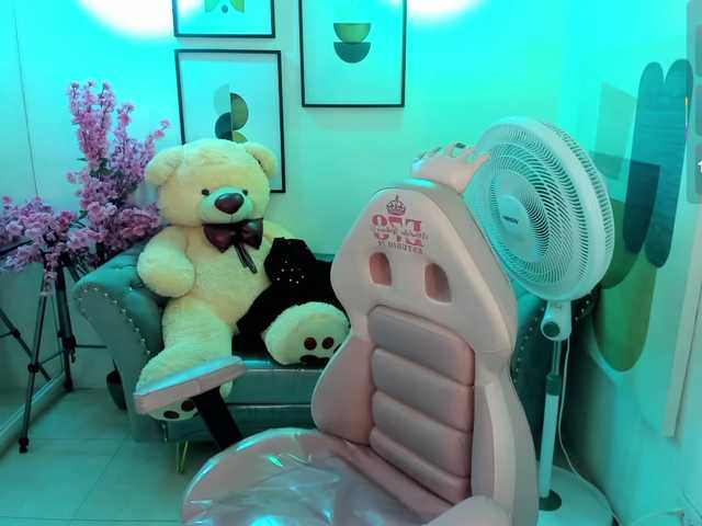 Shady-bug webcam bongacams model stream image