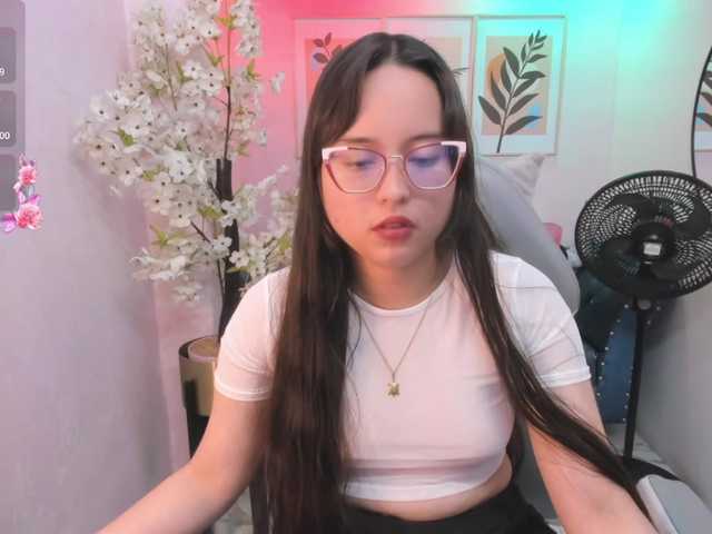 Shady-bug live cam on BongaCams